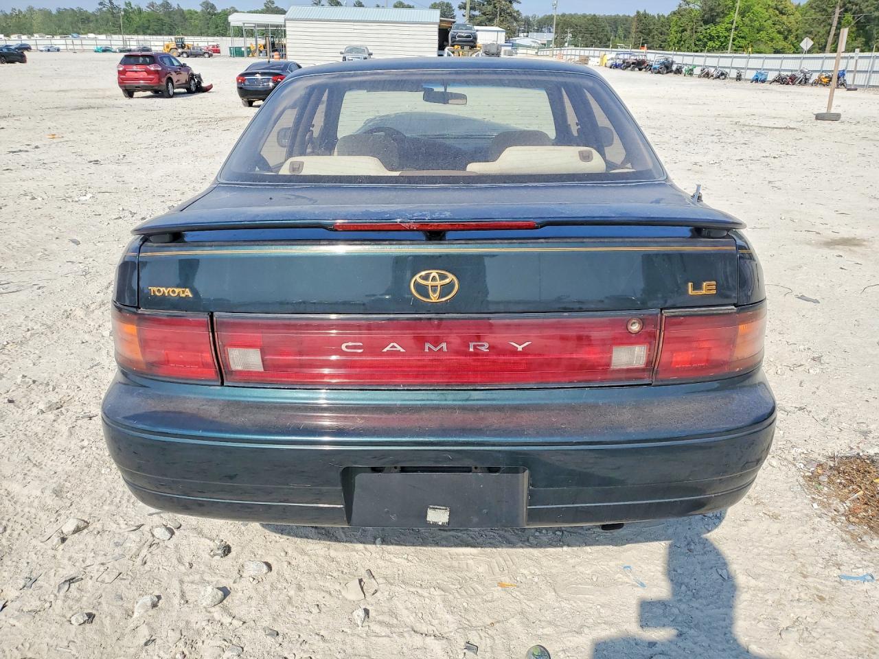 1994 Toyota Camry Le - Image 6