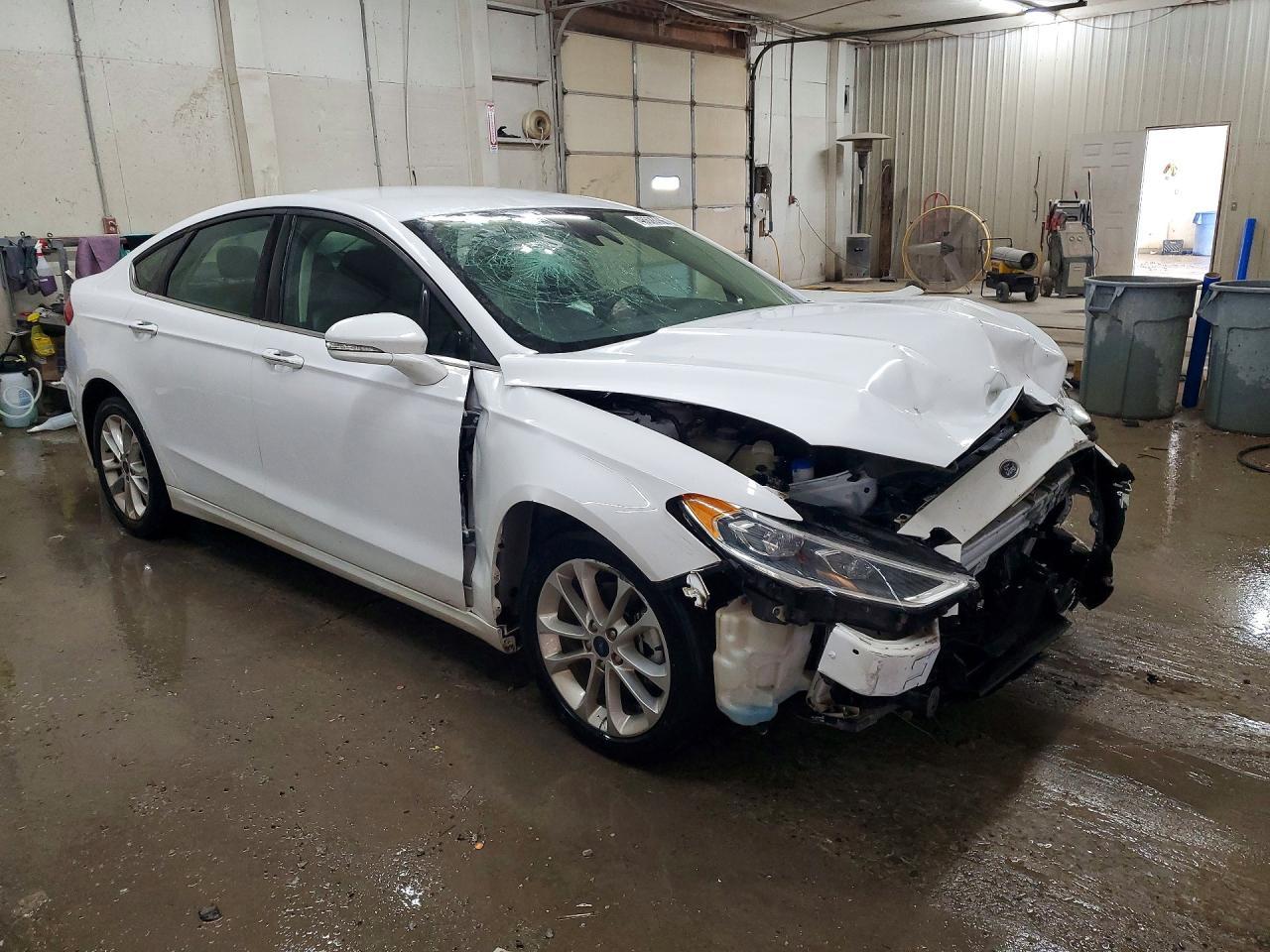 2020 Ford Fusion Sel - Фото 4
