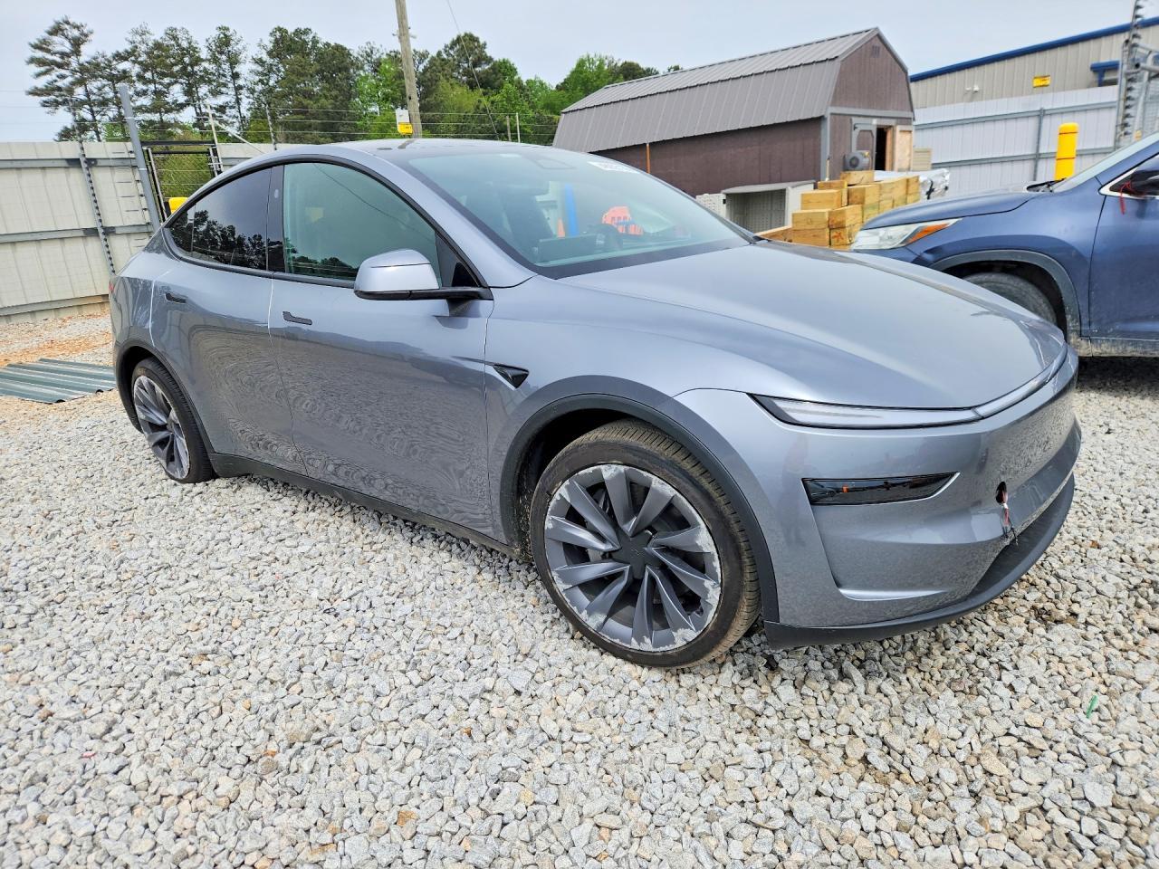 2026 Tesla Model Y - Image 4