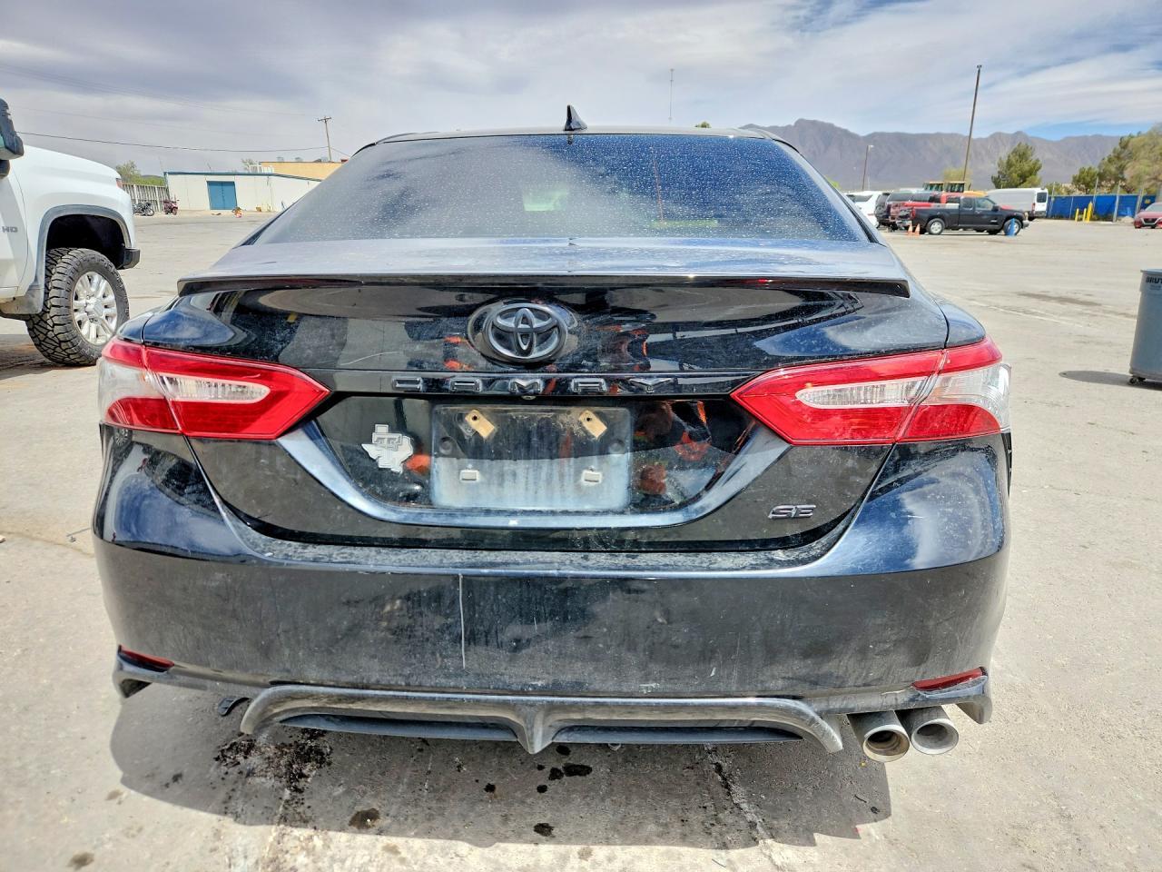 2019 Toyota Camry Se - Фото 6