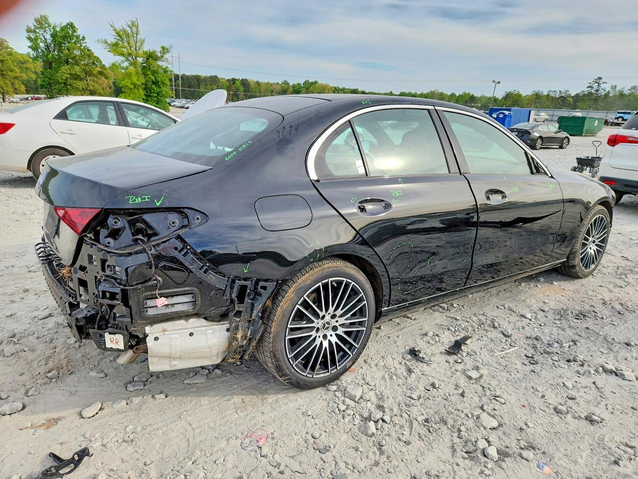 2025 Mercedes-Benz C 300 - Фото 3