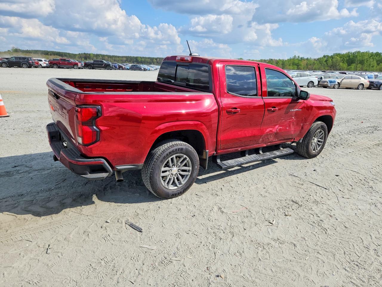 2025 Chevrolet Colorado Lt - Фото 3