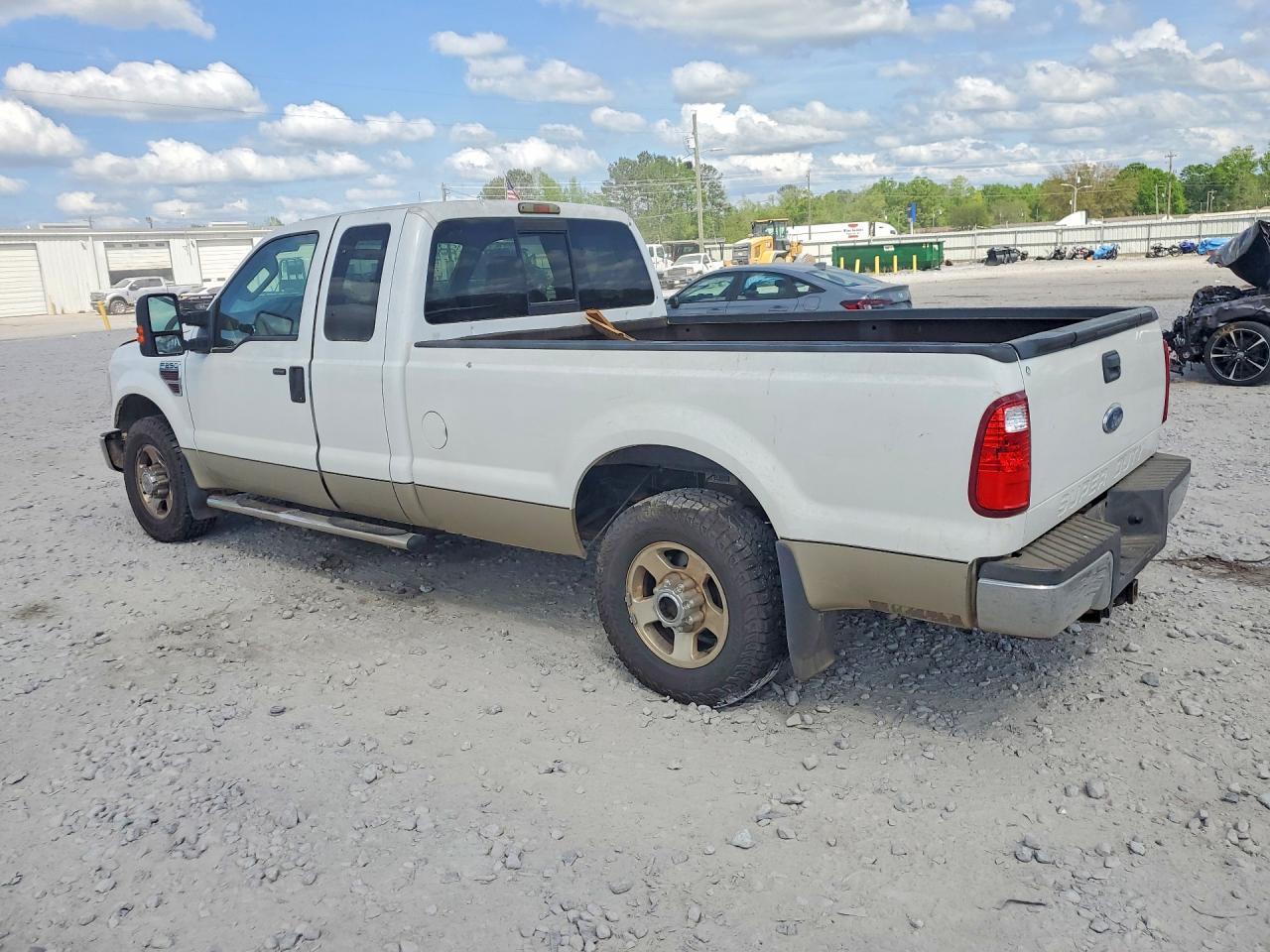 2008 Ford F250 Super Duty - Image 2