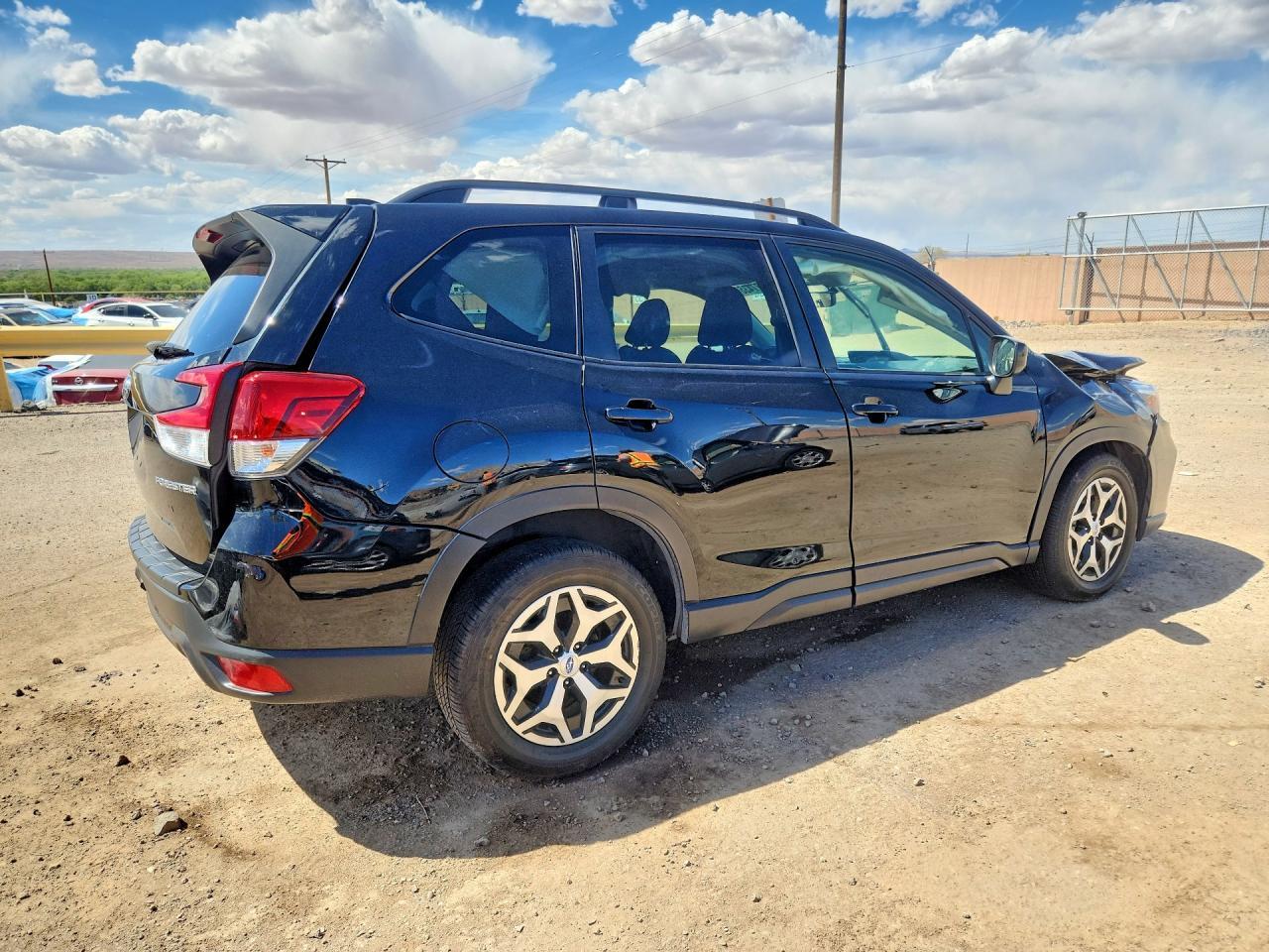 2020 Subaru Forester Premium - Фото 3