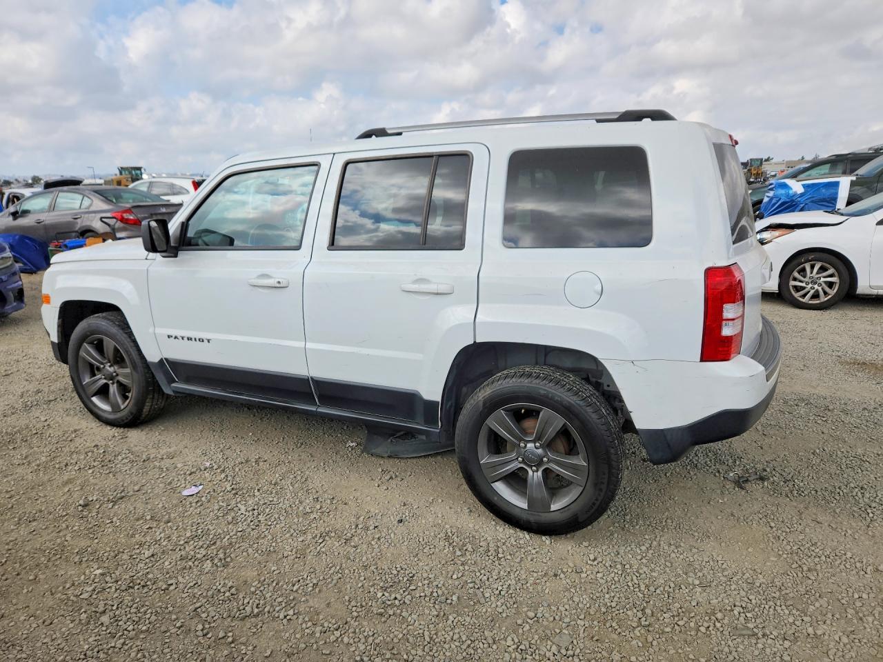 2016 Jeep Patriot Sport - Фото 2