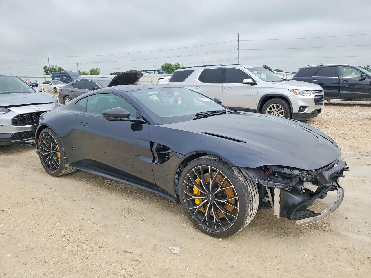 2023 Aston Martin Vantage - Image 4