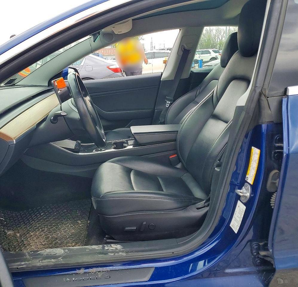 2019 Tesla Model 3 - Фото 7