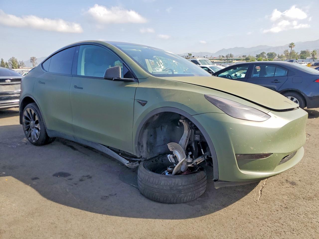 2023 Tesla Model Y - Фото 4