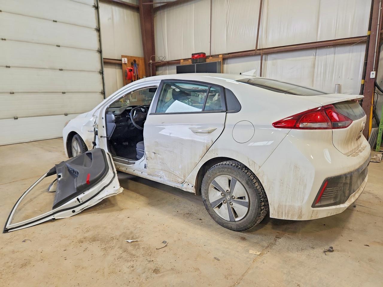 2020 Hyundai Ioniq Hybrid Se - Фото 2
