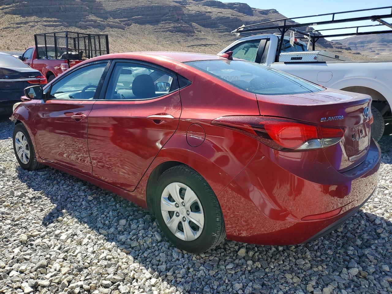 2016 Hyundai Elantra Se - Фото 2
