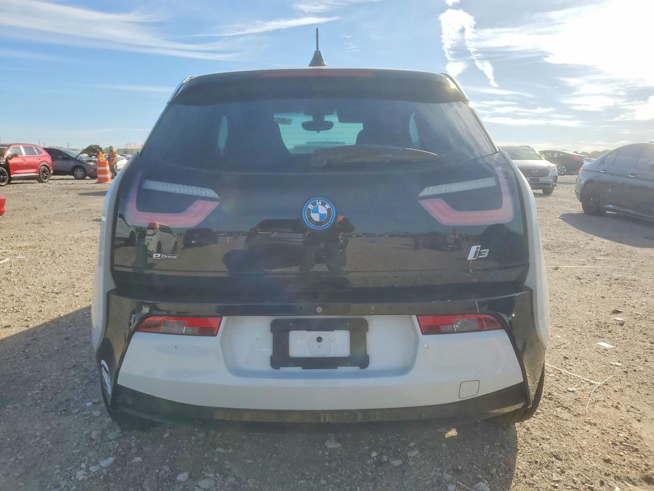 2017 BMW I3 Bev - Фото 6