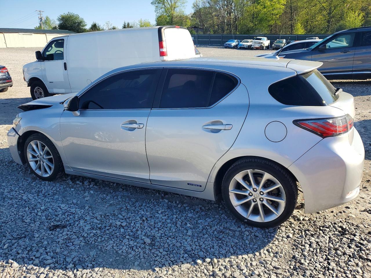 2012 Lexus Ct 200H Premium - Image 2
