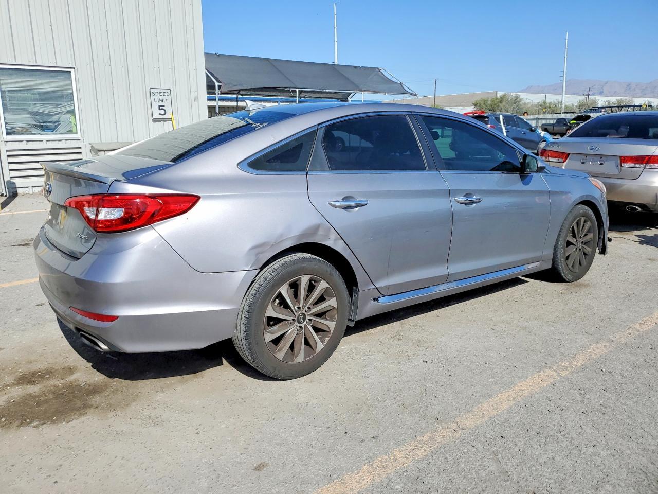 2015 Hyundai Sonata Sport - Фото 3