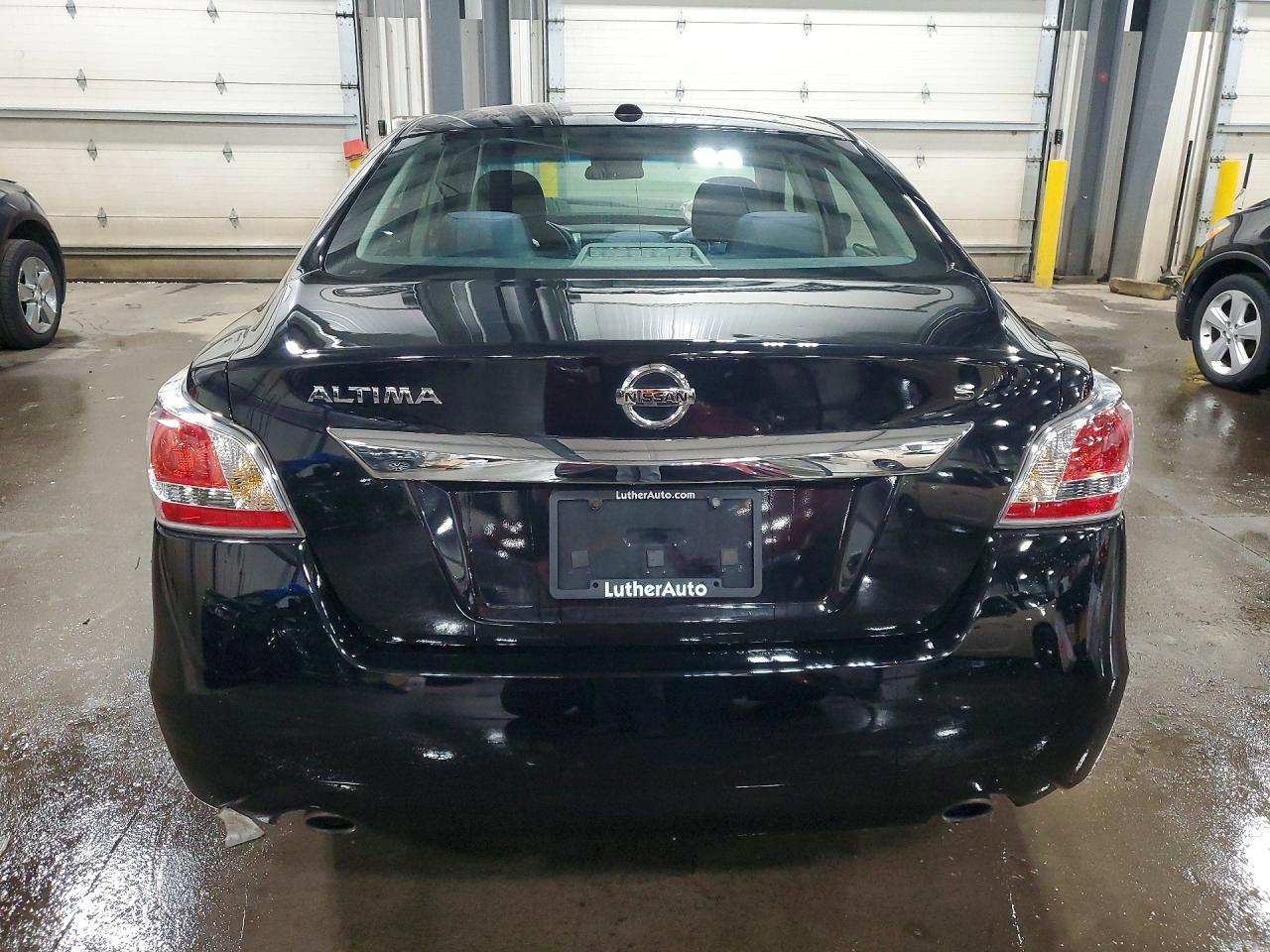 2015 Nissan Altima 2.5 S - Фото 6