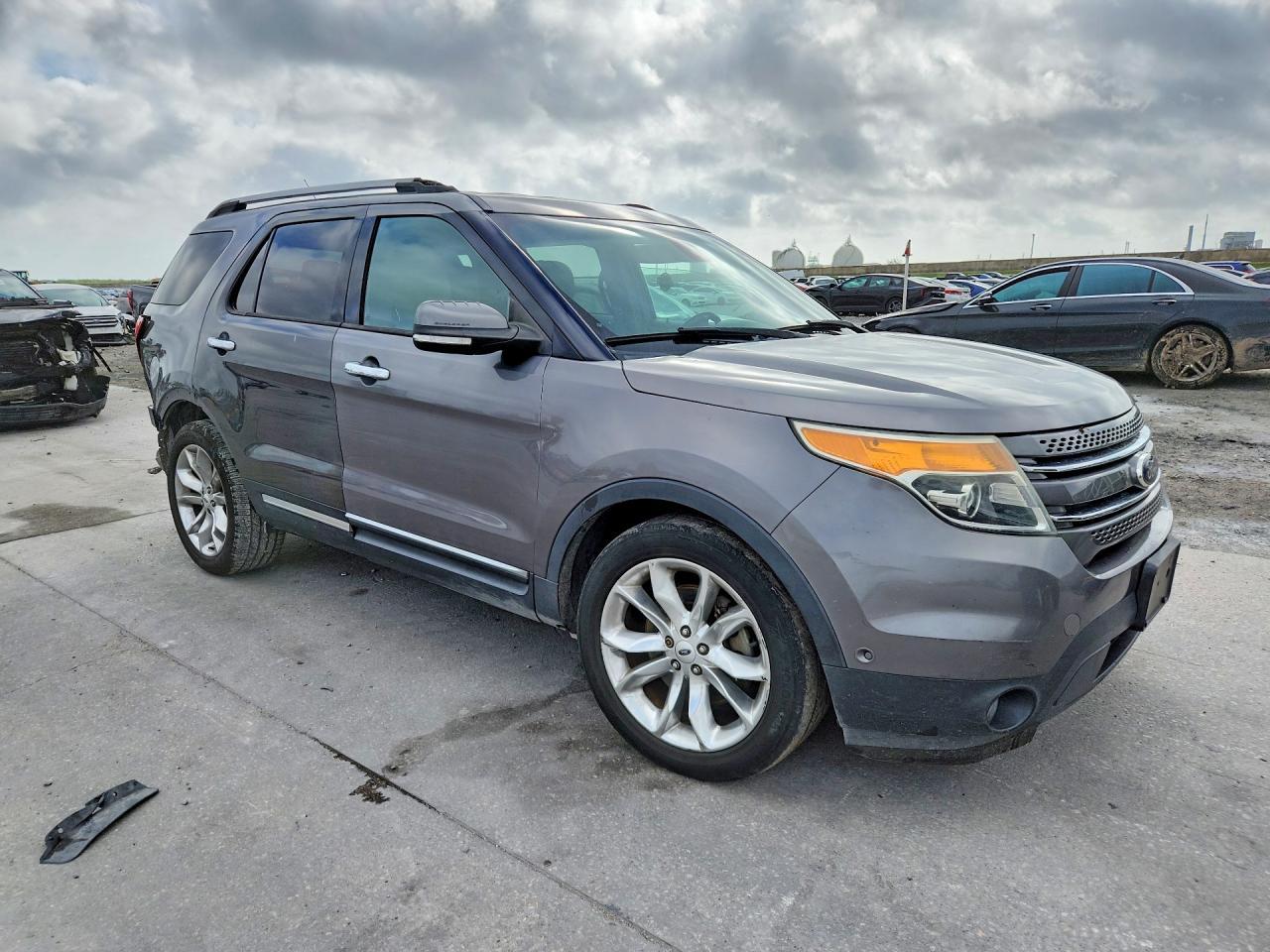2014 Ford Explorer Limited - Image 4