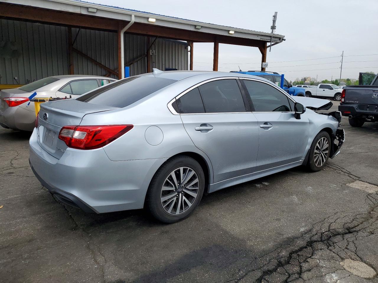 2018 Subaru Legacy 2.5I Premium - Фото 3