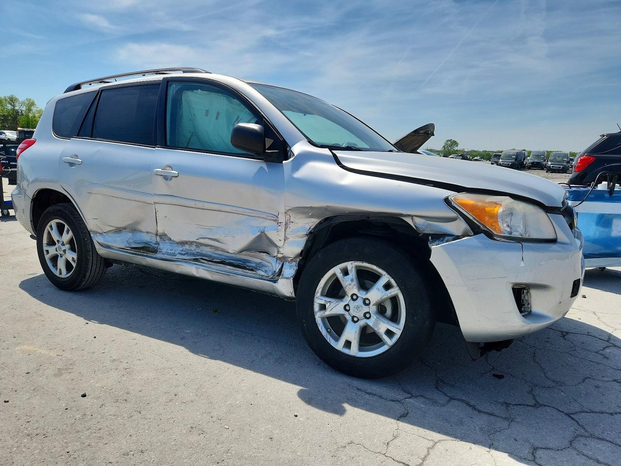 2011 Toyota Rav4 Base - Фото 4