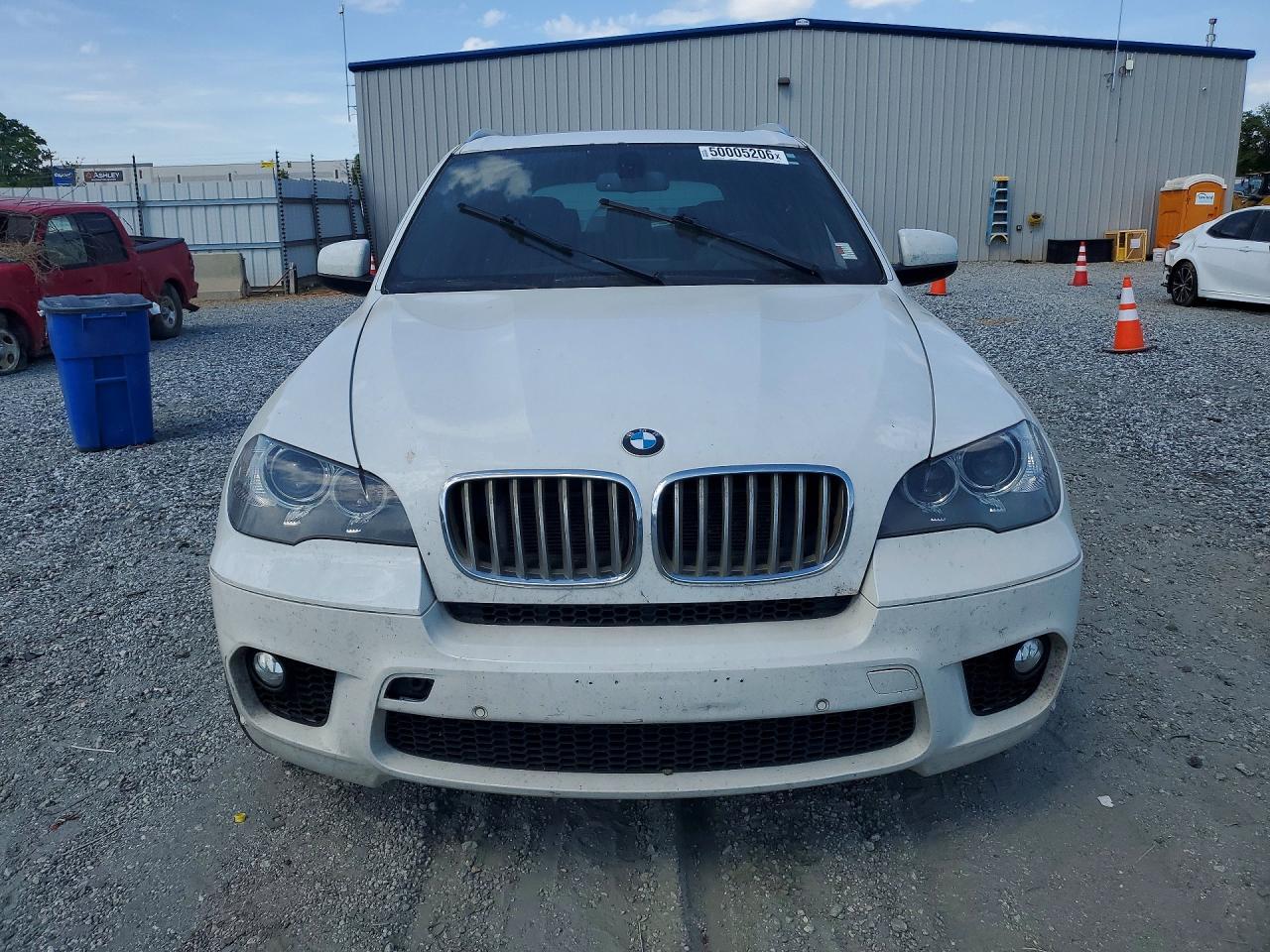 2013 BMW X5 xDrive50I - Фото 5