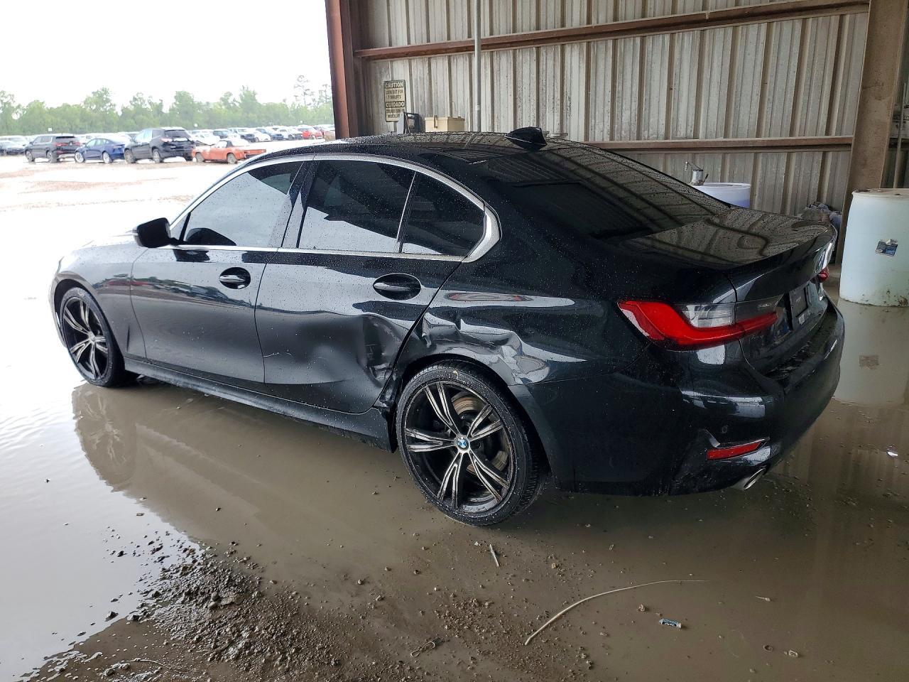 2020 BMW 330I - Фото 2