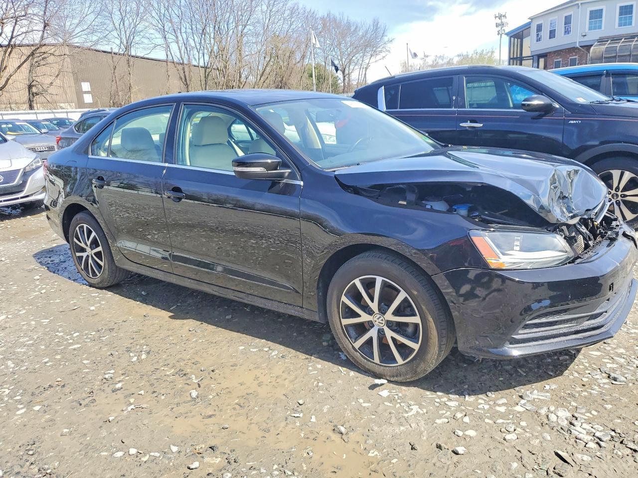 2018 Volkswagen Jetta Se - Image 4