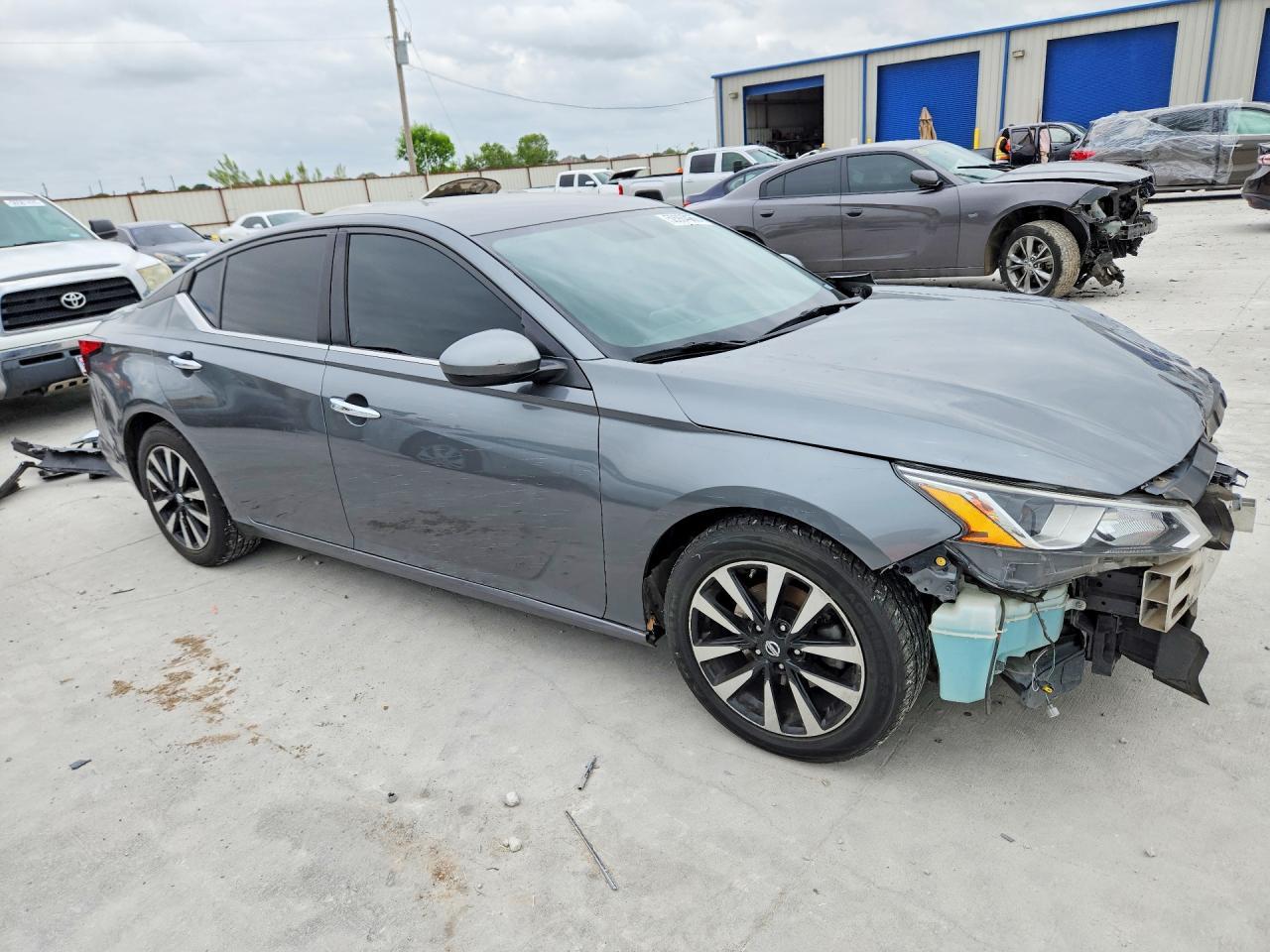 2020 Nissan Altima S - Фото 4