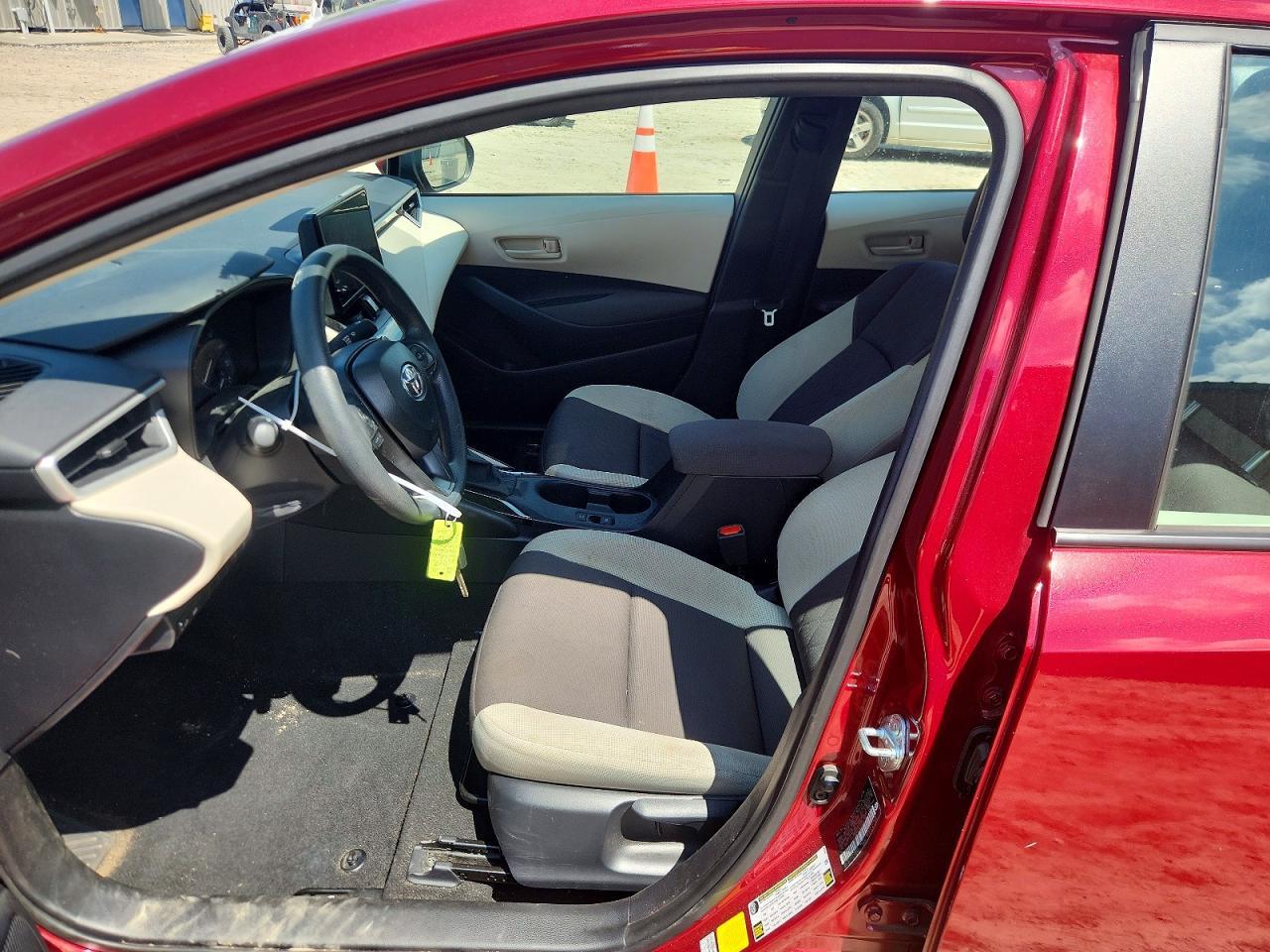 2025 Toyota Corolla Le - Фото 7
