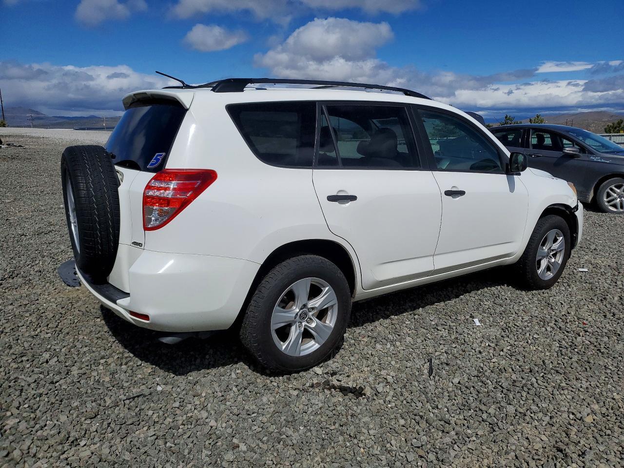 2011 Toyota Rav4 Base - Image 3