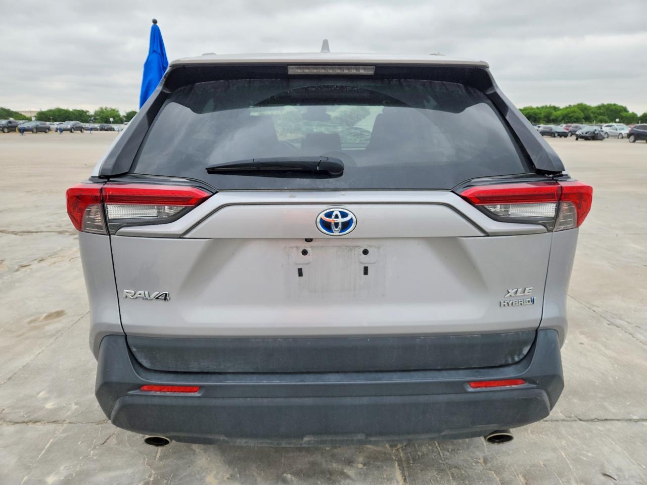 2022 Toyota Rav4 Xle - Image 6