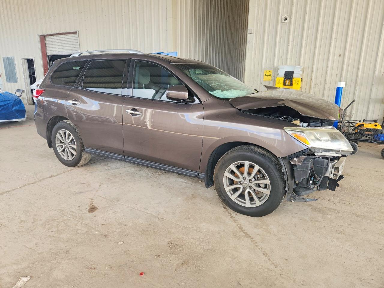 2016 Nissan Pathfinder S - Image 4