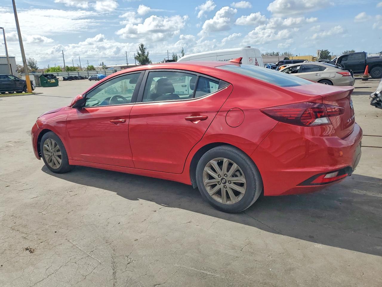 2020 Hyundai Elantra Sel - Фото 2