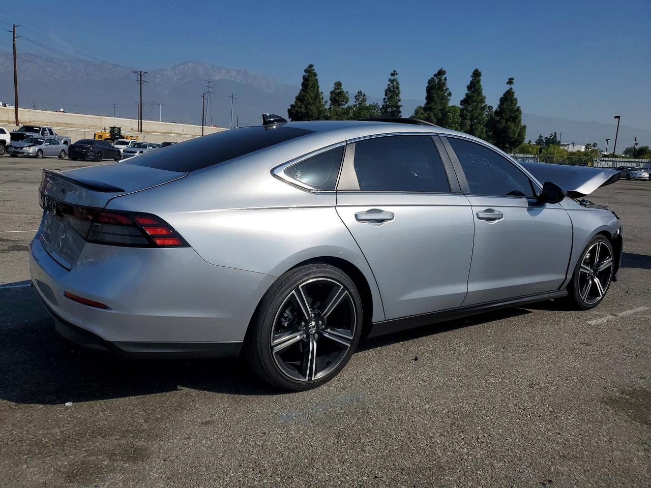 2025 Honda Accord Hybrid Sport - Фото 3