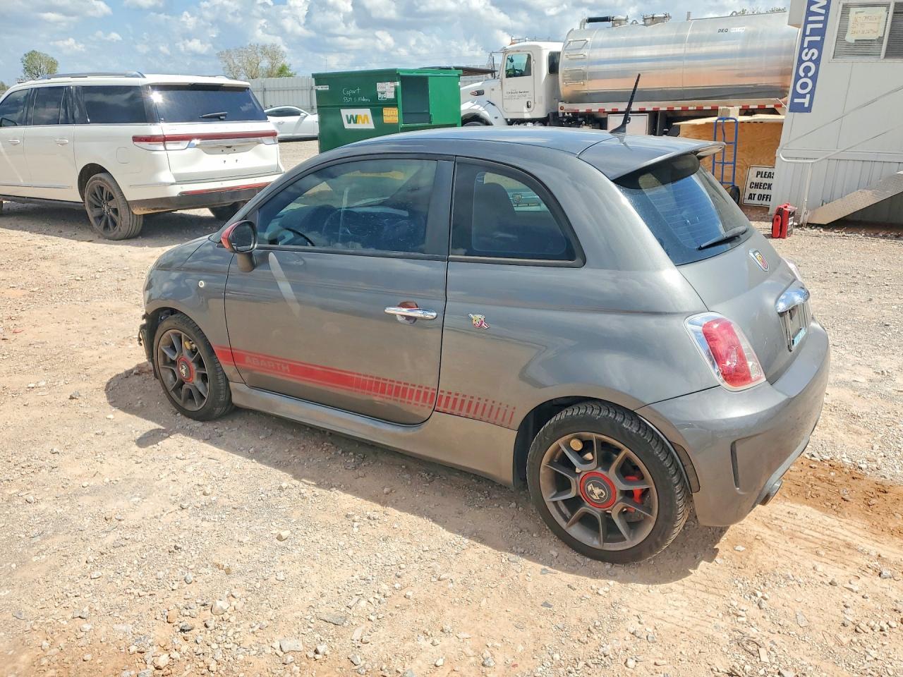 2013 Fiat 500 Abarth - Image 2