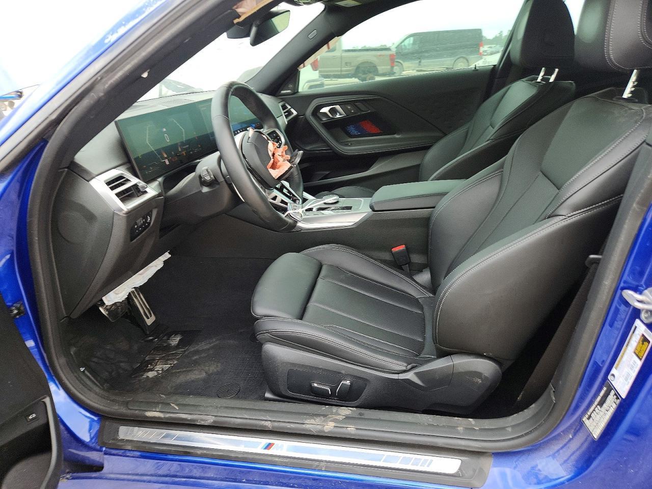 2025 BMW 230I - Фото 7