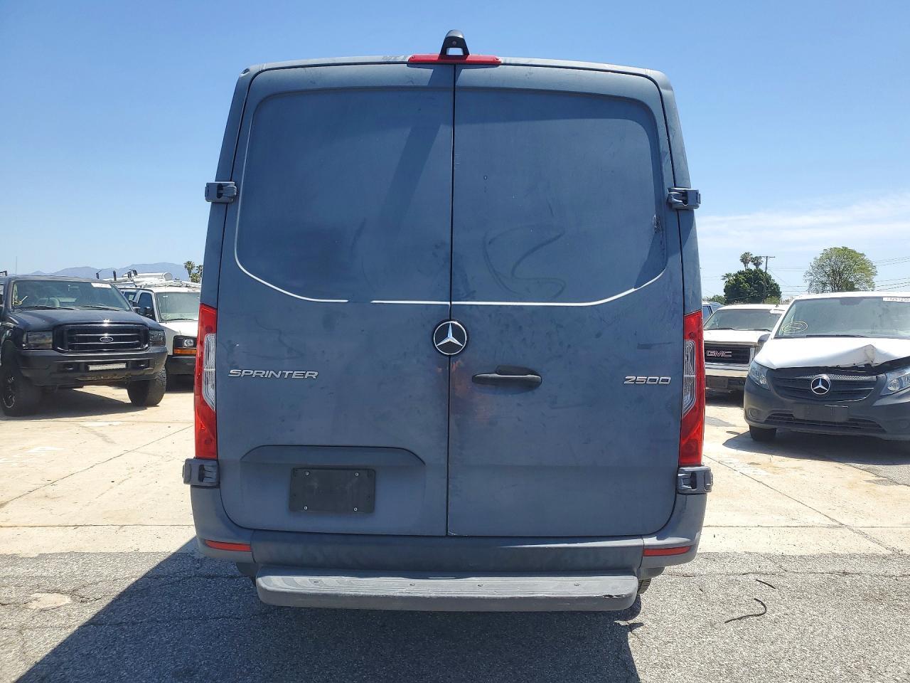 2020 Mercedes-Benz Sprinter 2500 - Фото 6