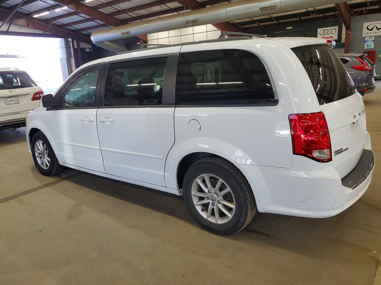 2014 Dodge Grand Caravan Sxt - Image 2