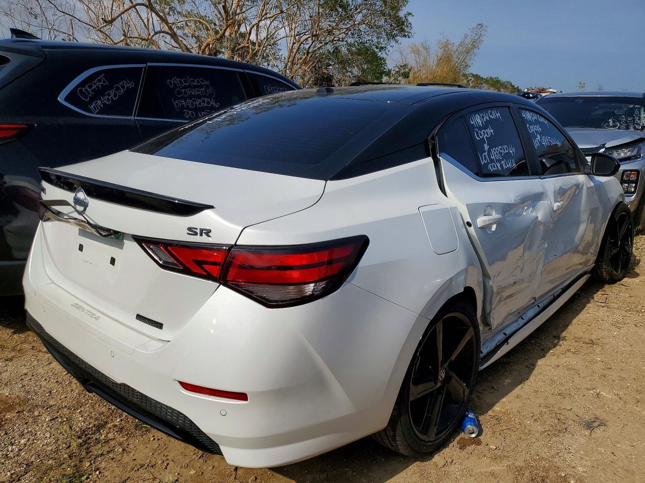 2023 Nissan Sentra Sr - Image 3