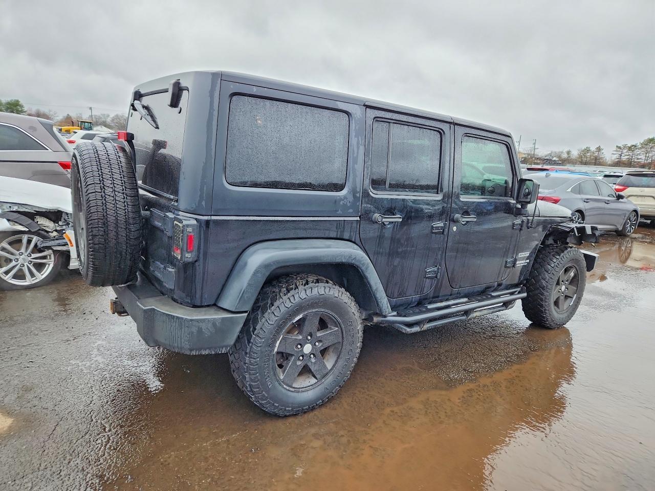2013 Jeep Wrangler Unlimited Sport - Image 3