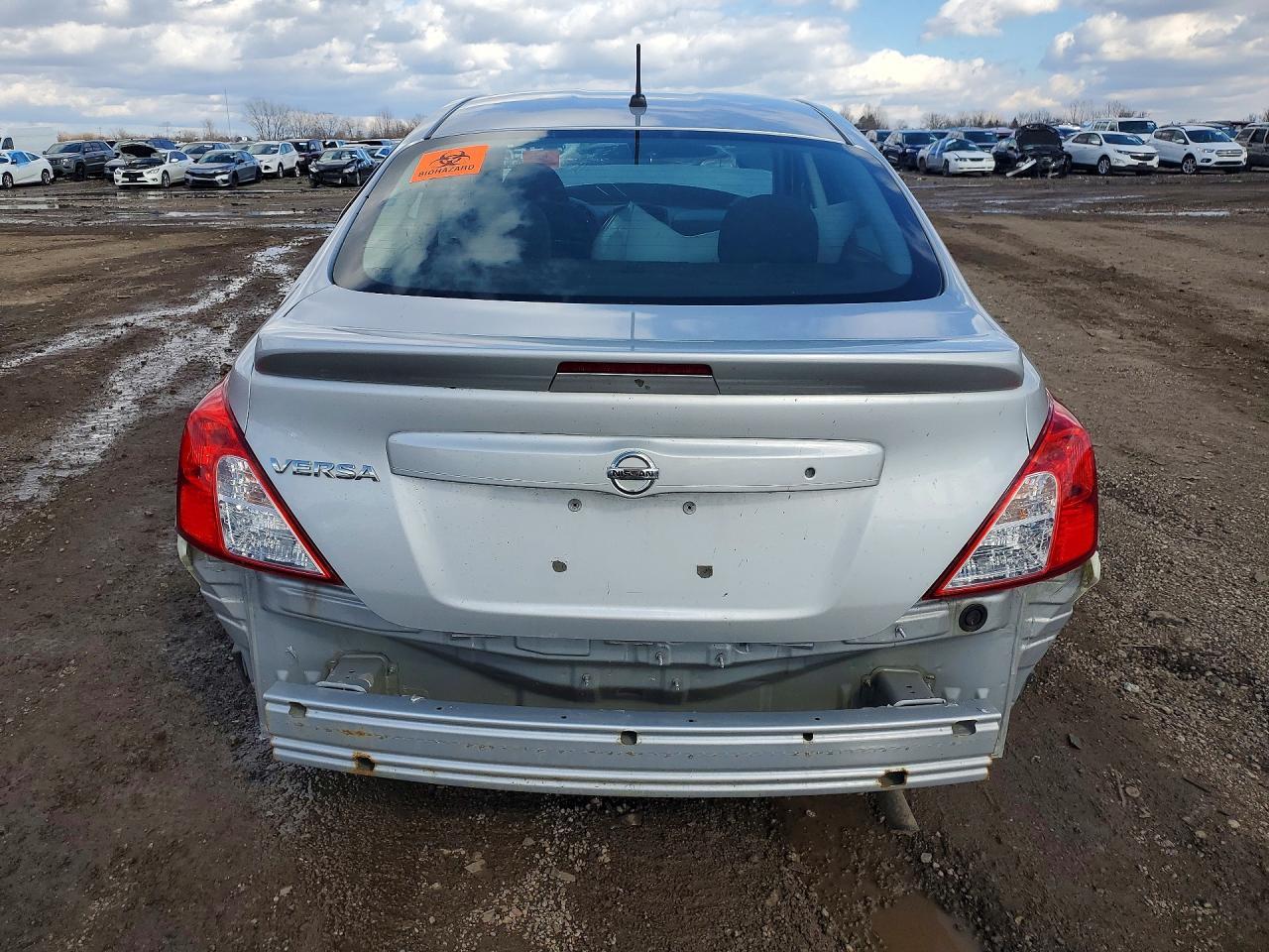 2018 Nissan Versa S Plus - Фото 6