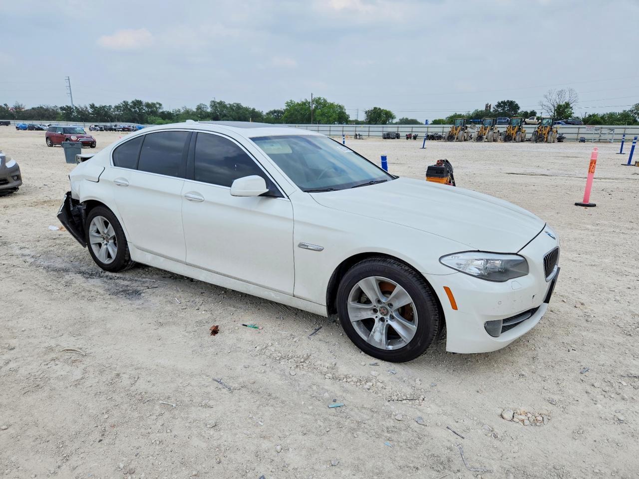 2011 BMW 528 I - Фото 4