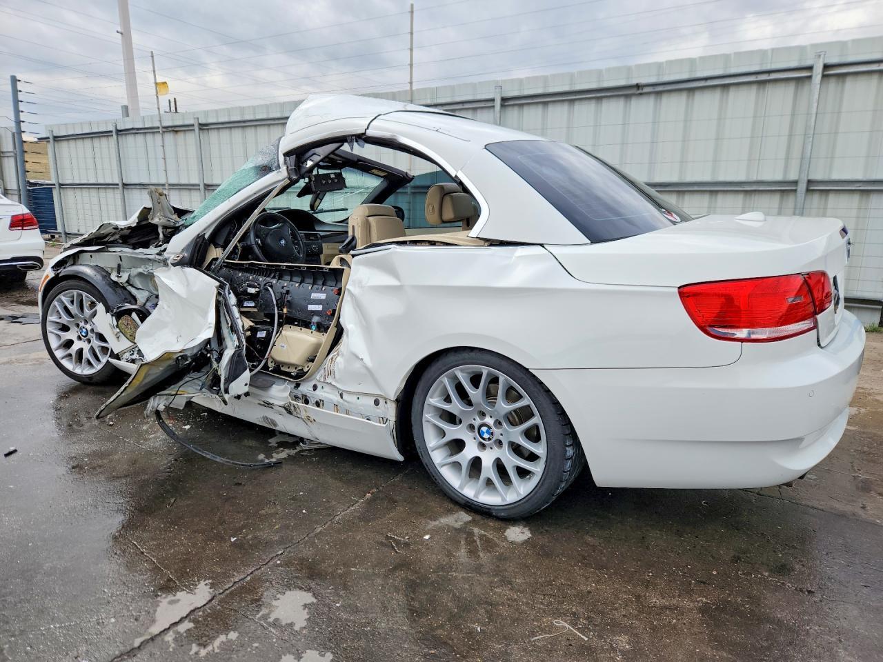 2010 BMW 328 I Sulev - Image 2