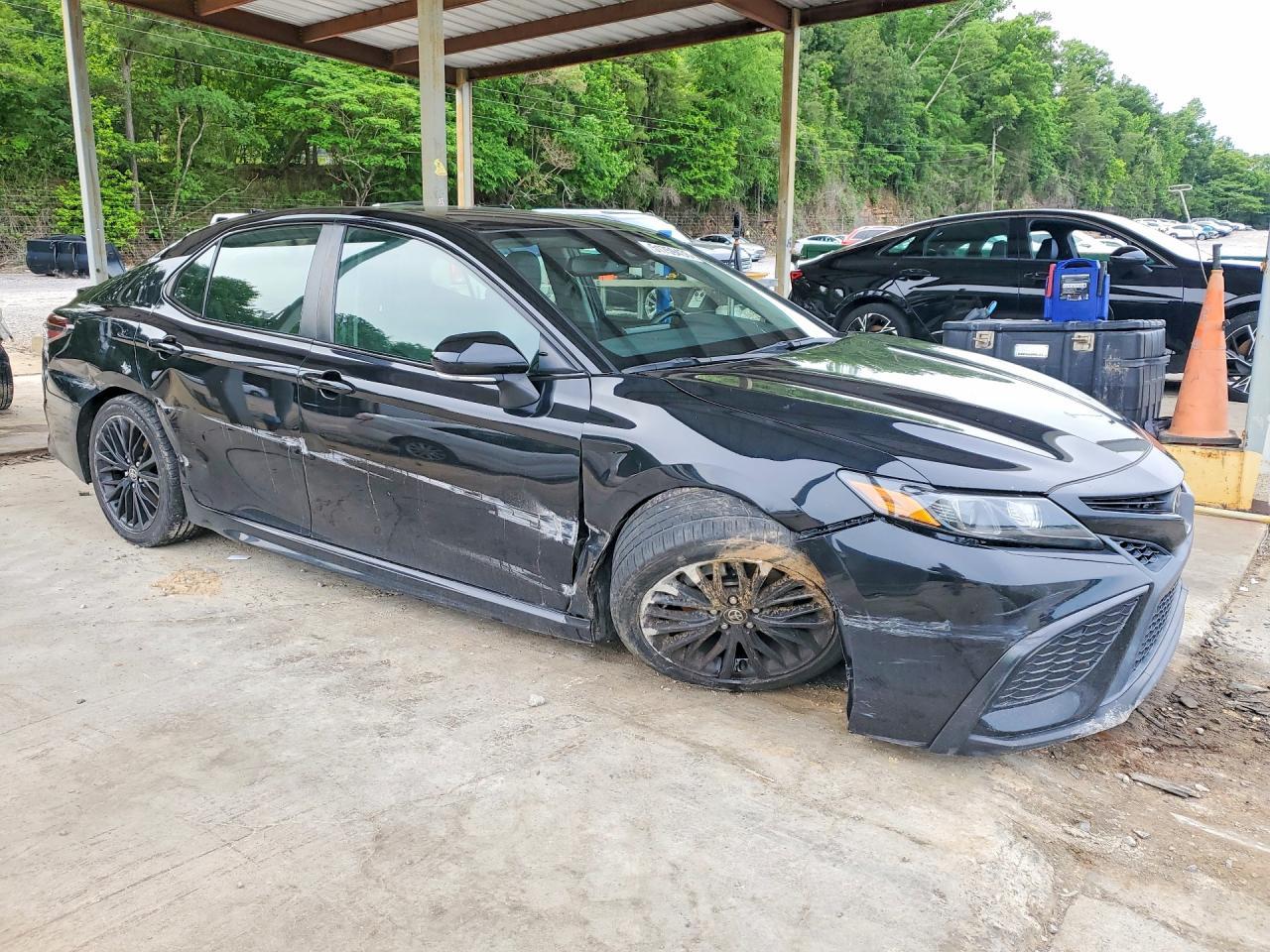 2021 Toyota Camry Se Nightshade - Image 4