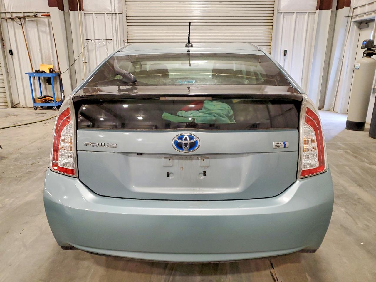 2013 Toyota Prius Three - Фото 6