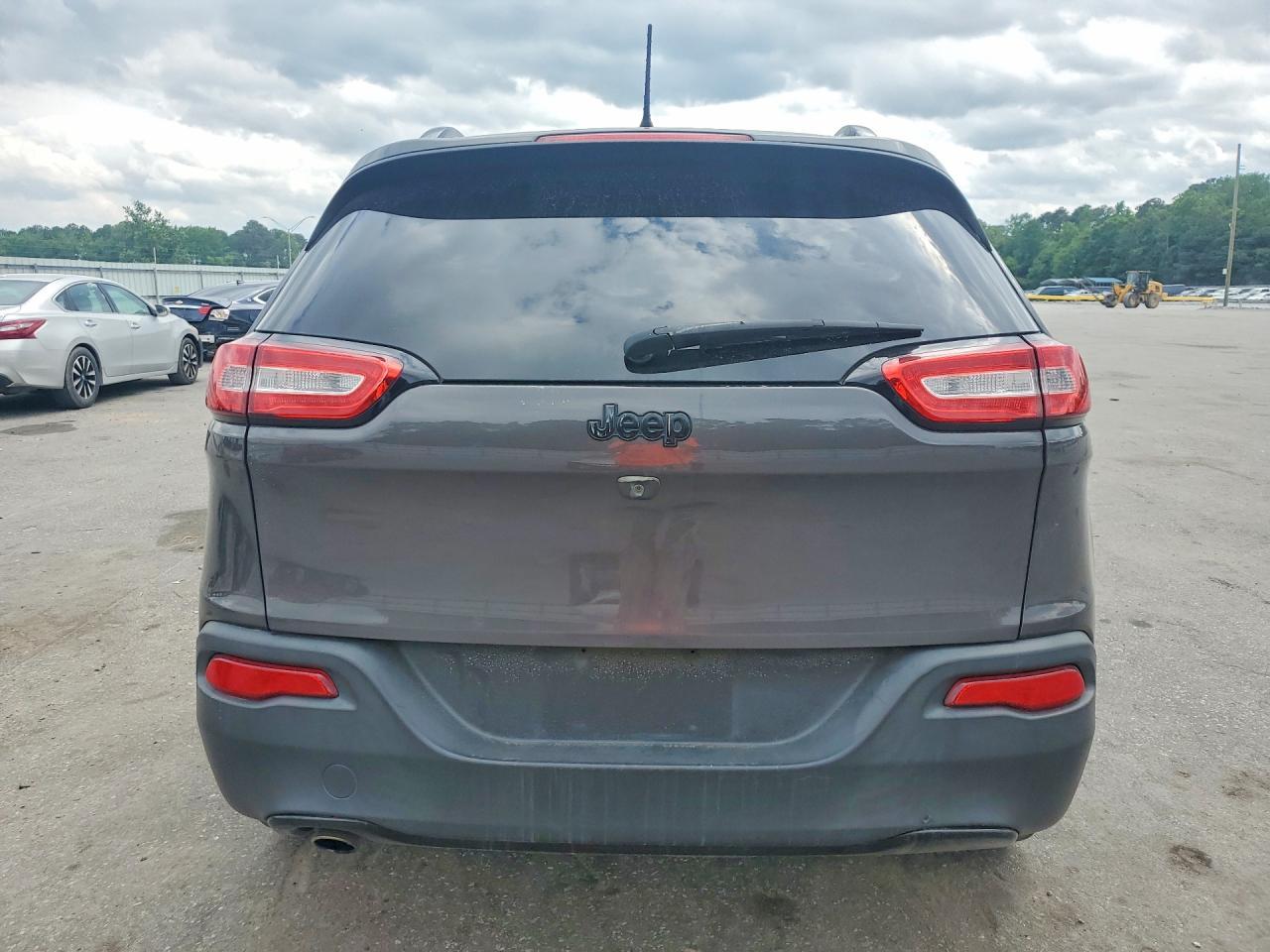 2018 Jeep Cherokee Latitude - Image 6