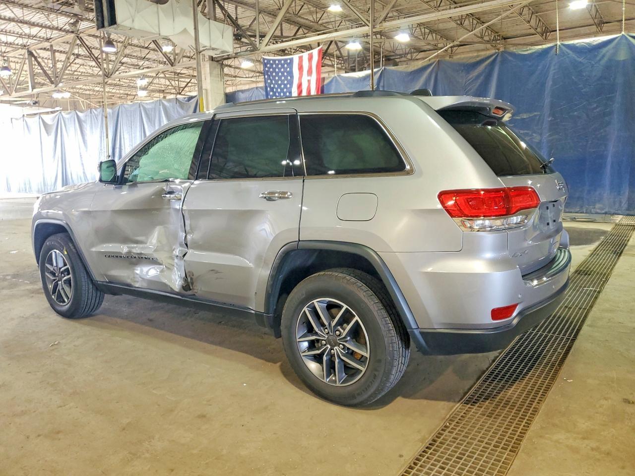 2019 Jeep Grand Cherokee Limited - Image 2