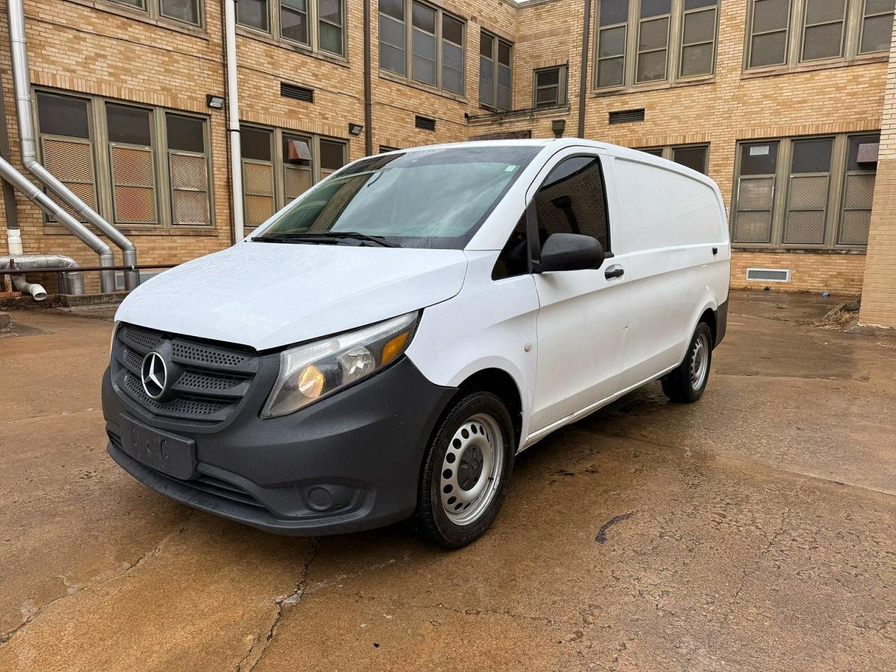 2017 Mercedes Benz Metris - Фото 2