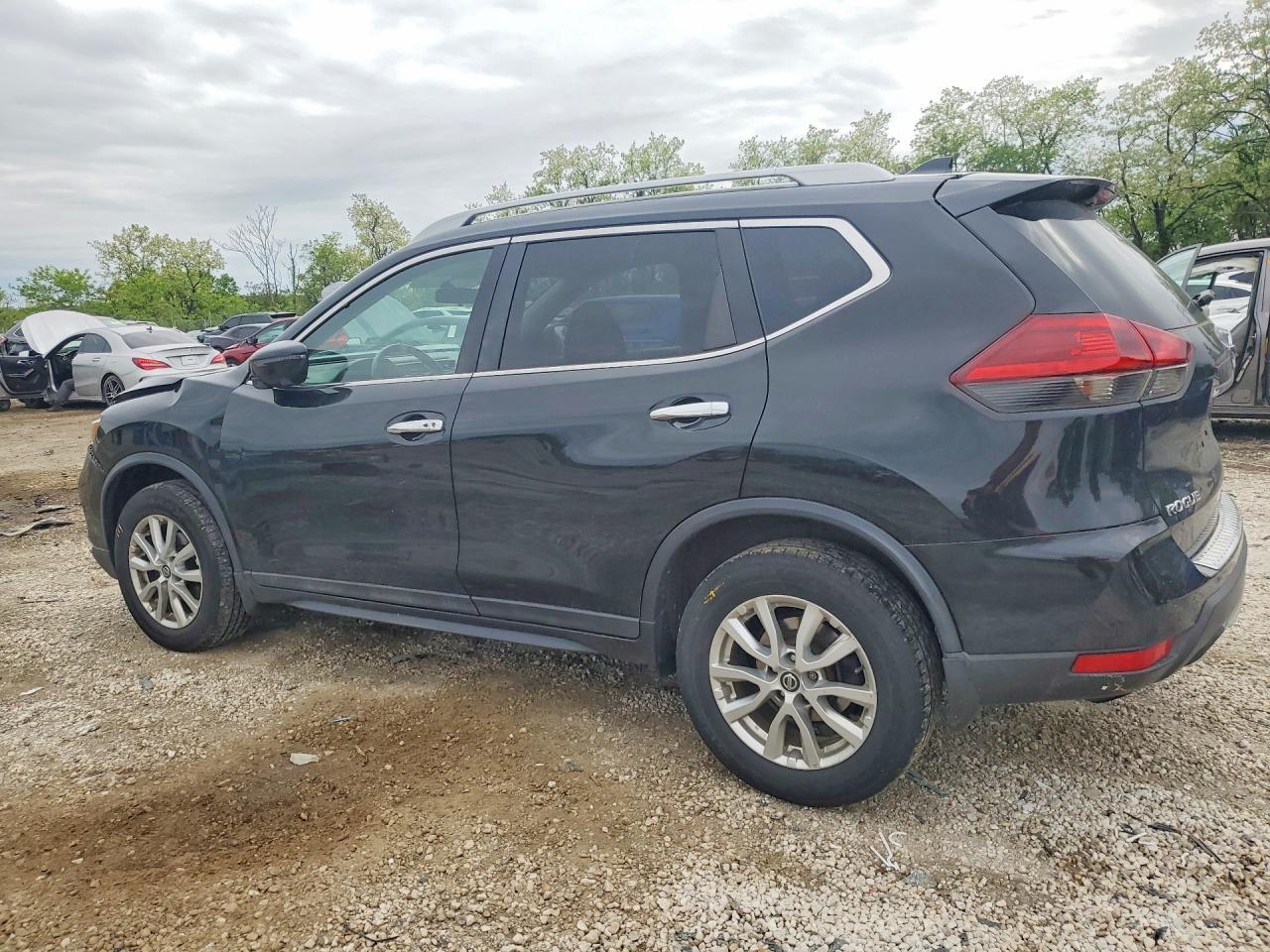 2018 Nissan Rogue Sv - Image 2