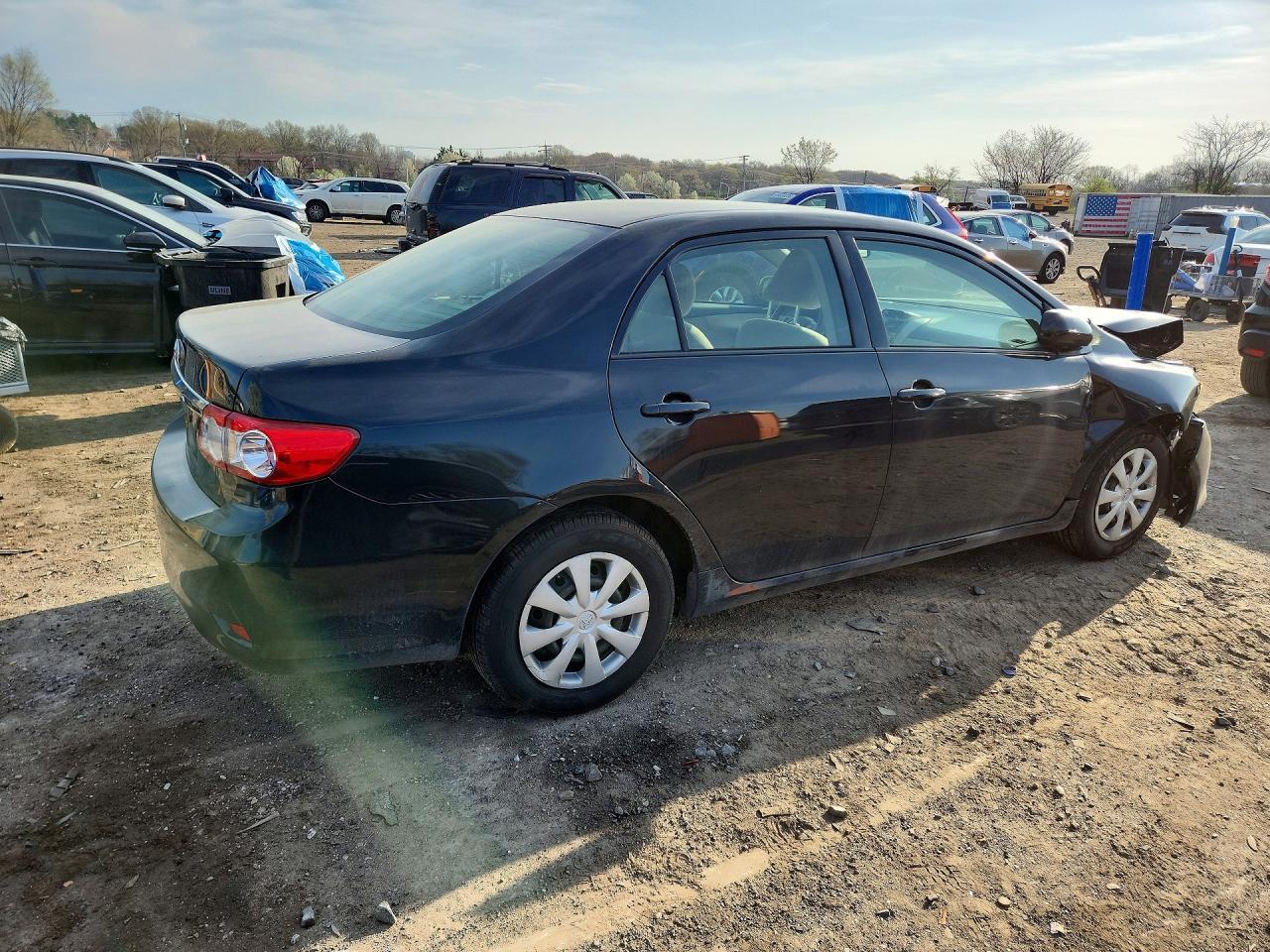 2012 Toyota Corolla L - Фото 3