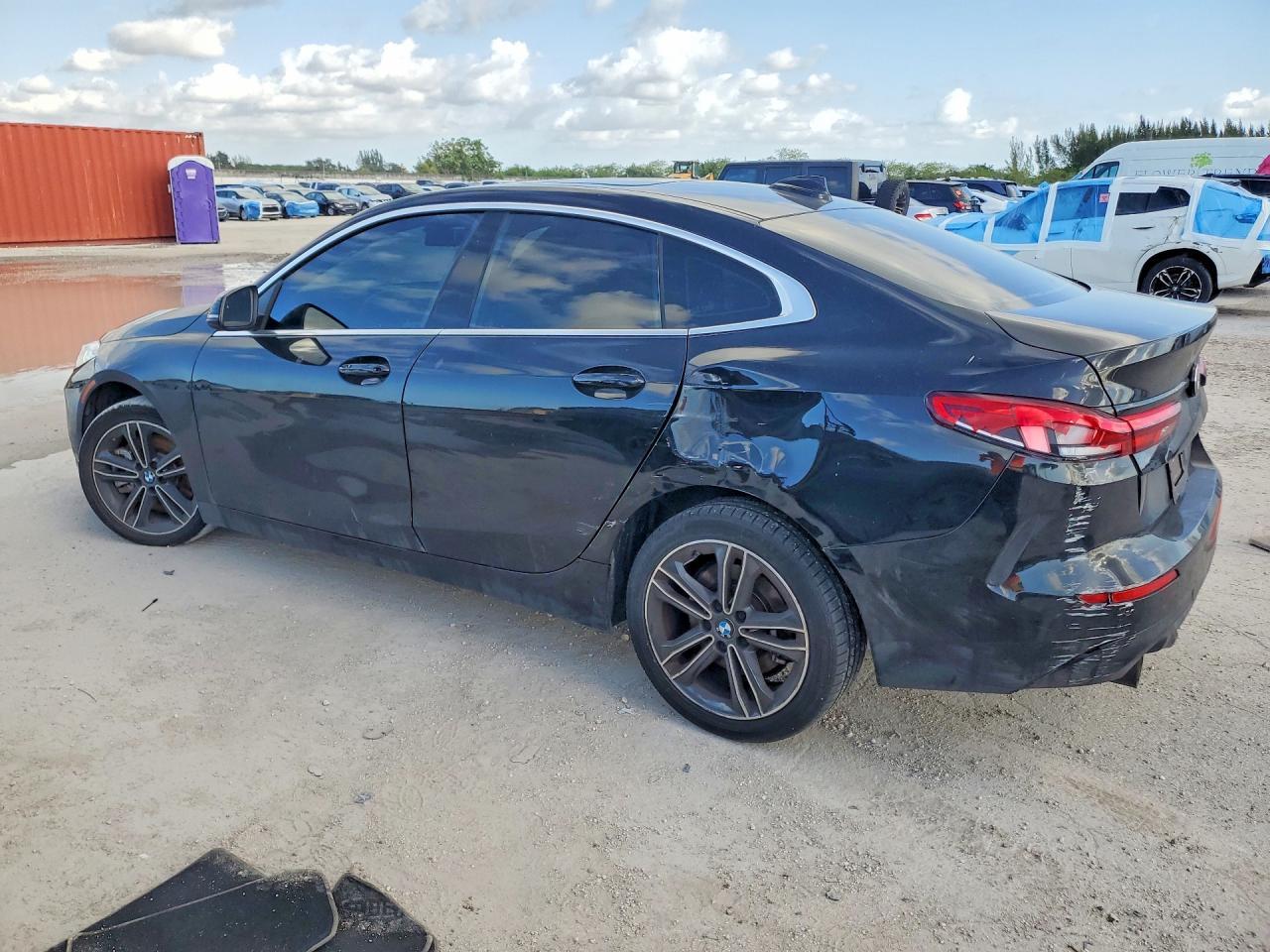 2024 BMW 228I - Фото 2
