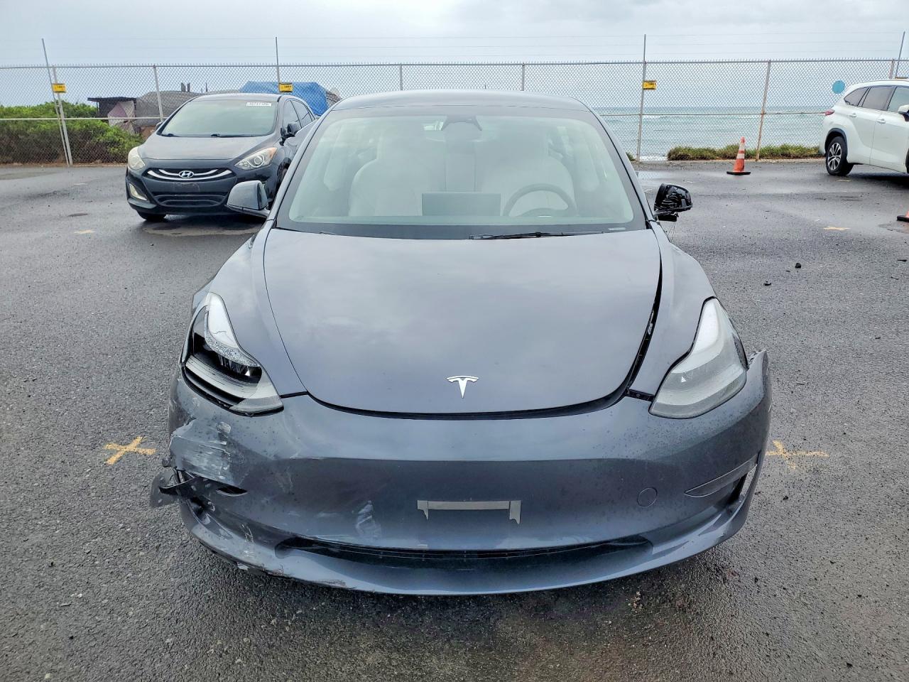 2023 Tesla Model 3 - Image 5