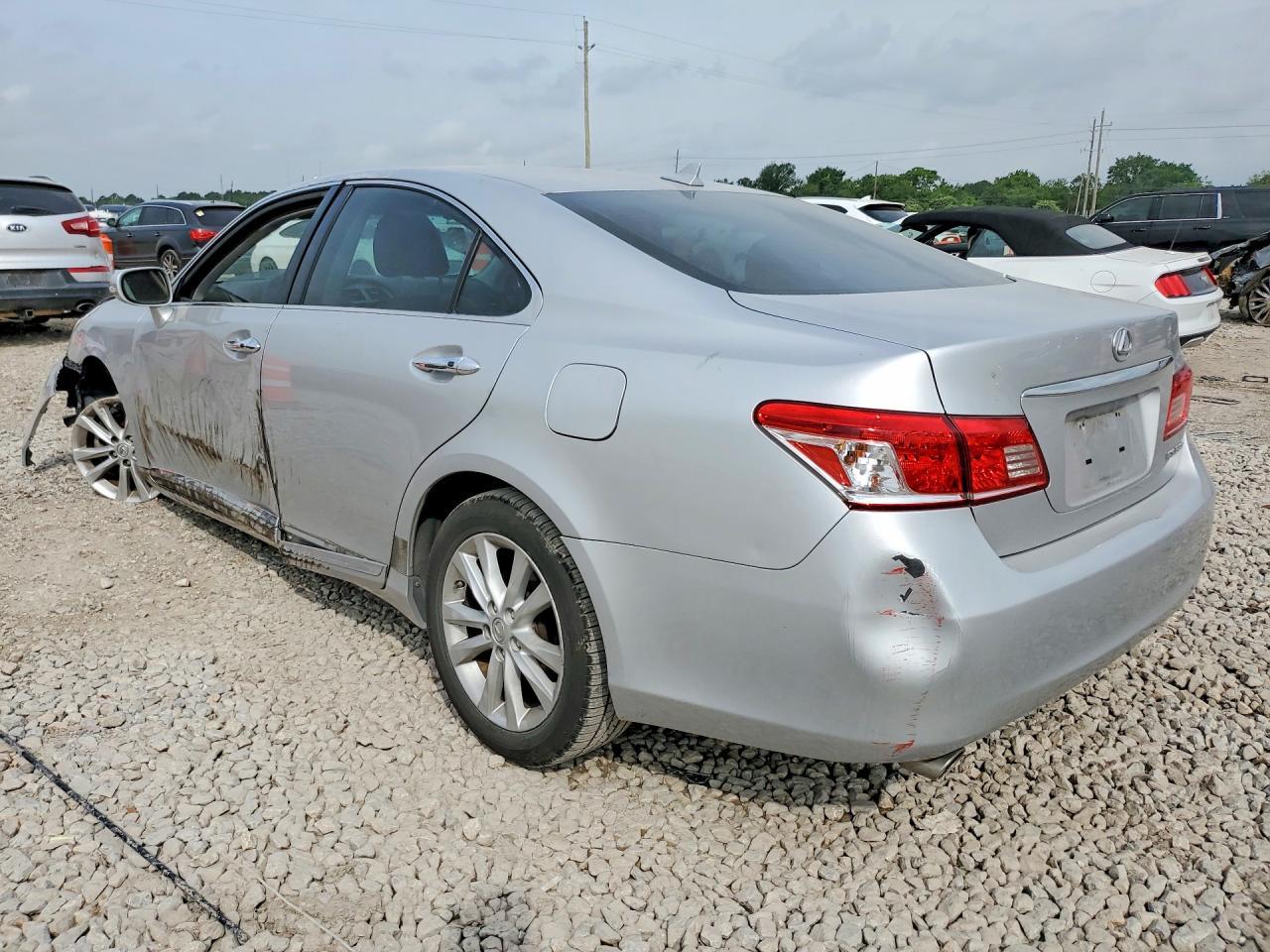 2011 Lexus Es 350 - Фото 2